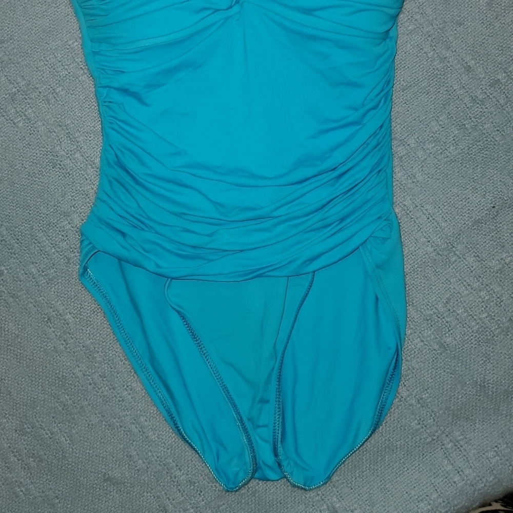 Blanca Twist Front Bandeau One-Piece Swimsuit - Picture 4 of 8